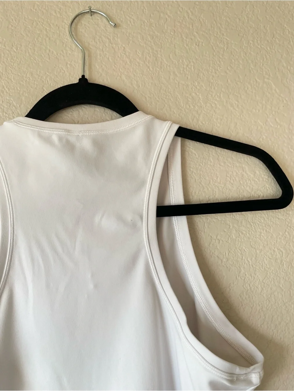 Vuori White High-Neck Performance Tank - Picture 7 of 7